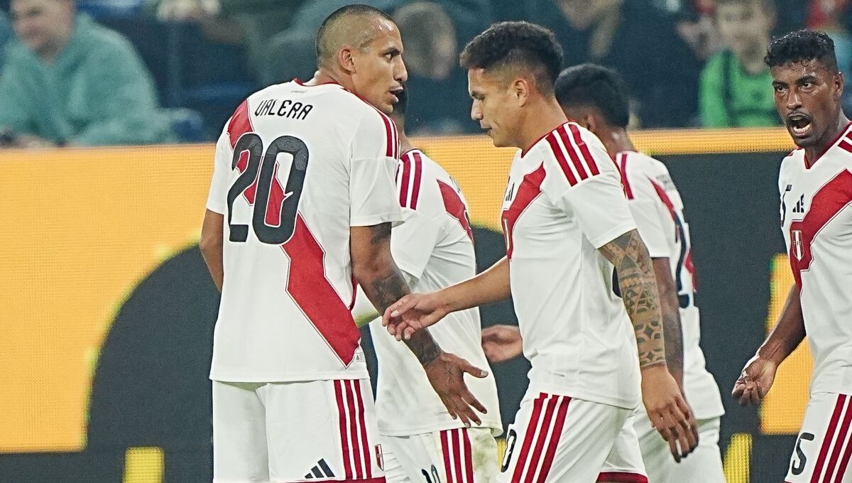 Perú y Rusia se enfrentaron en San Petersburgo. (Foto: La Bicolor)