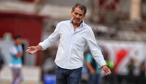 Franco Navarro fue un ‘9′ de cojones. Como director deportivo de Alianza Lima no dio la talla