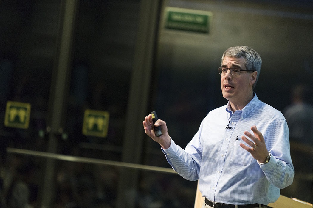 Aulet ha tenido una exitosa carrera de 25 años, primero en IBM y luego como empresario, recaudando directamente más de cien millones de dólares y creando cientos de millones de dólares de valor para los accionistas a través de sus empresas.