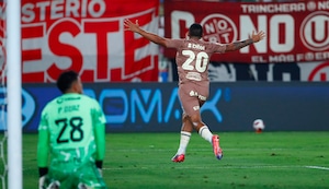 Alex Valera abre la cuenta en el duelo entre Universitario y Cusco FC | VIDEO