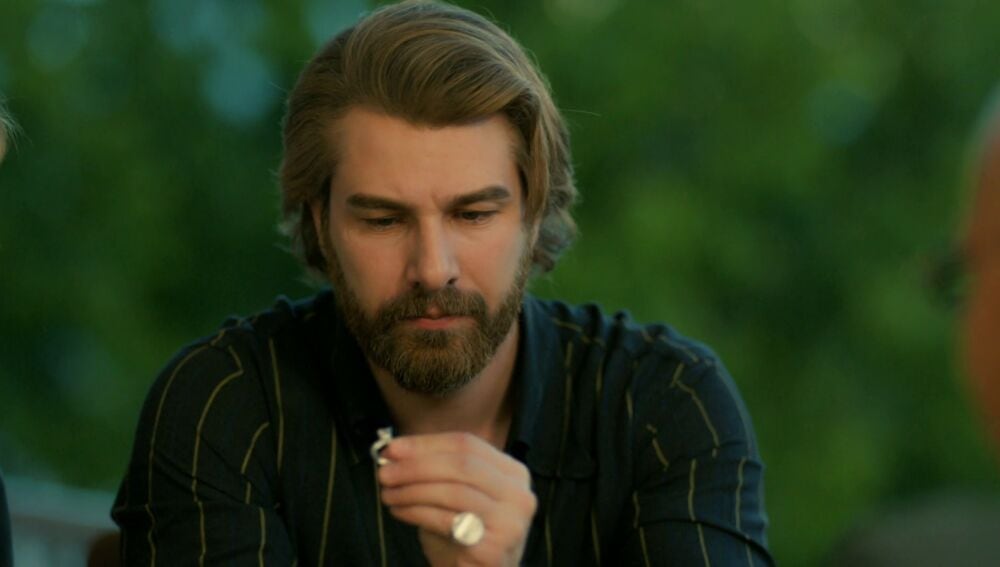 Fikret quiere perdilre matrimonio a Zeyney (Foto: Tims & B Productions)