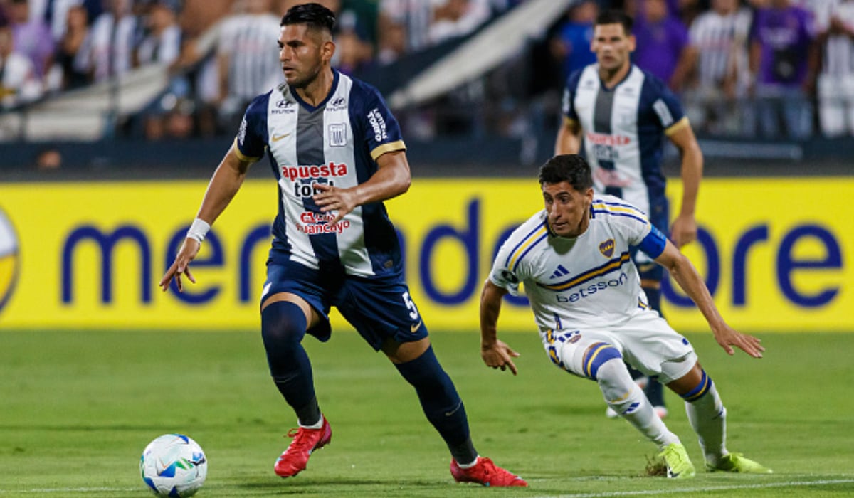 Carlos Zambrano habló sobre su temporada 2025 con Alianza Lima. (Foto: Getty Images).