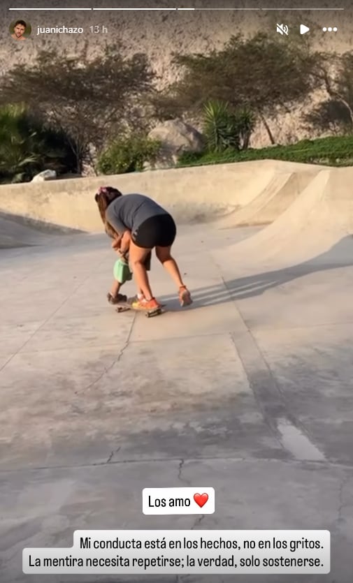 Argentino muestra imágenes de Macarena Vélez con sus hijos.
