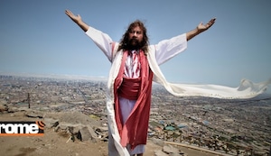 ‘Cristo Cholo’ denuncia que la Municipalidad de Lima le quiere cobrar por escenificar el Vía Crucis