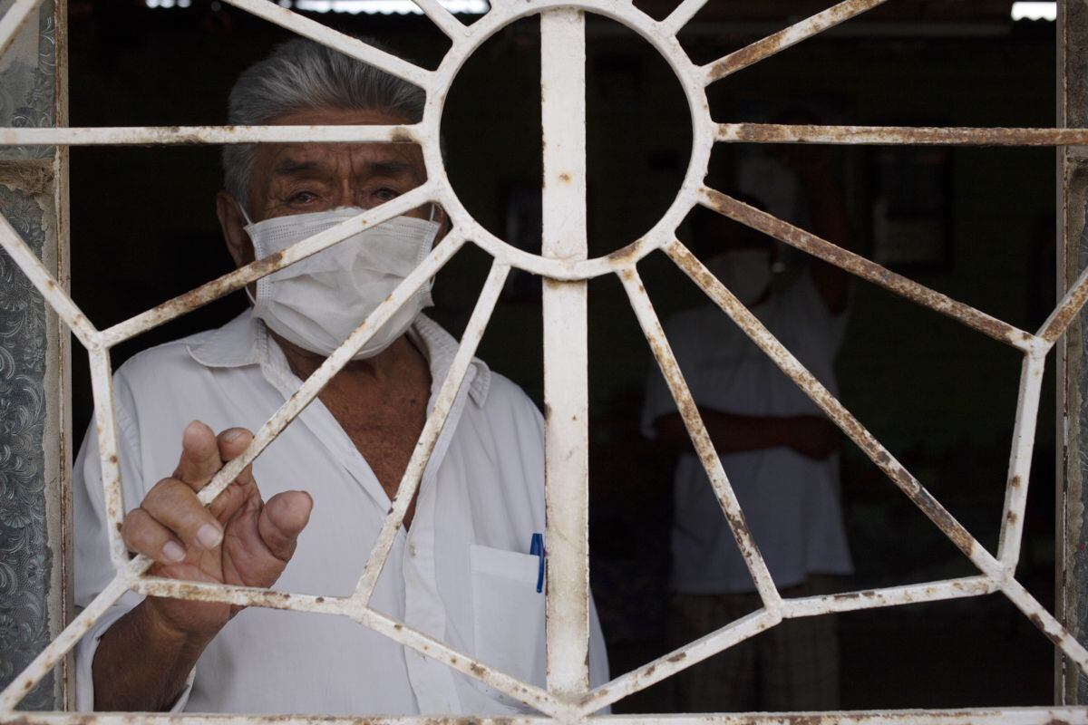 La modalidad Carritos pagadores está destinado a los perceptores que viven en las localidades más alejadas del país, sobre todo para adultos mayores o personas que tengan una discapacidad severa (Foto: AFP)