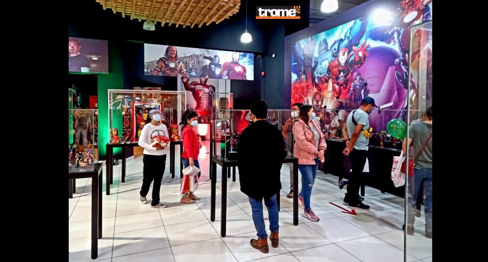 Peruano presenta parte de su gran colección que postula a un Guinness y la puede conocer en el Museo de Iron Man instalado en Plaza Norte. (Miguel Javier / Trome)