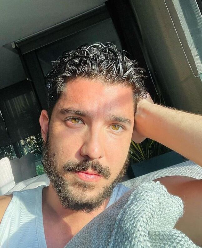 Kaan Yıldırım conoció a Hande Erçel en la serie “Halka” (Foto: Kaan Yıldırım / Instagram)