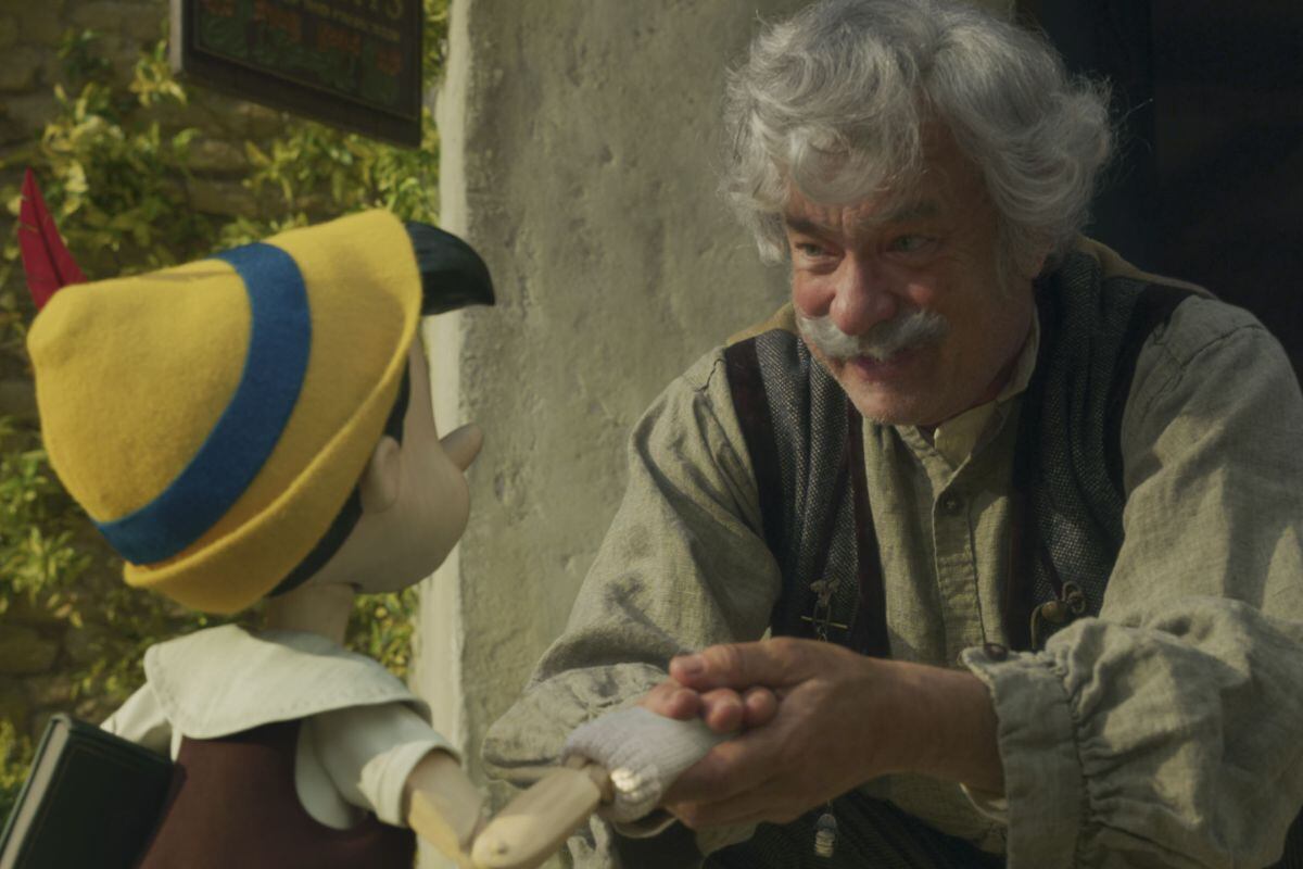 Tom Hanks como Geppetto en la película "Pinocho" de Robert Zemeckis (Foto: Disney)