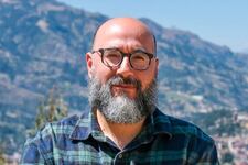 Luis Hernán Castañeda: “La poesía peruana tiene una gran tradición, pero actualmente la narrativa es más importante”