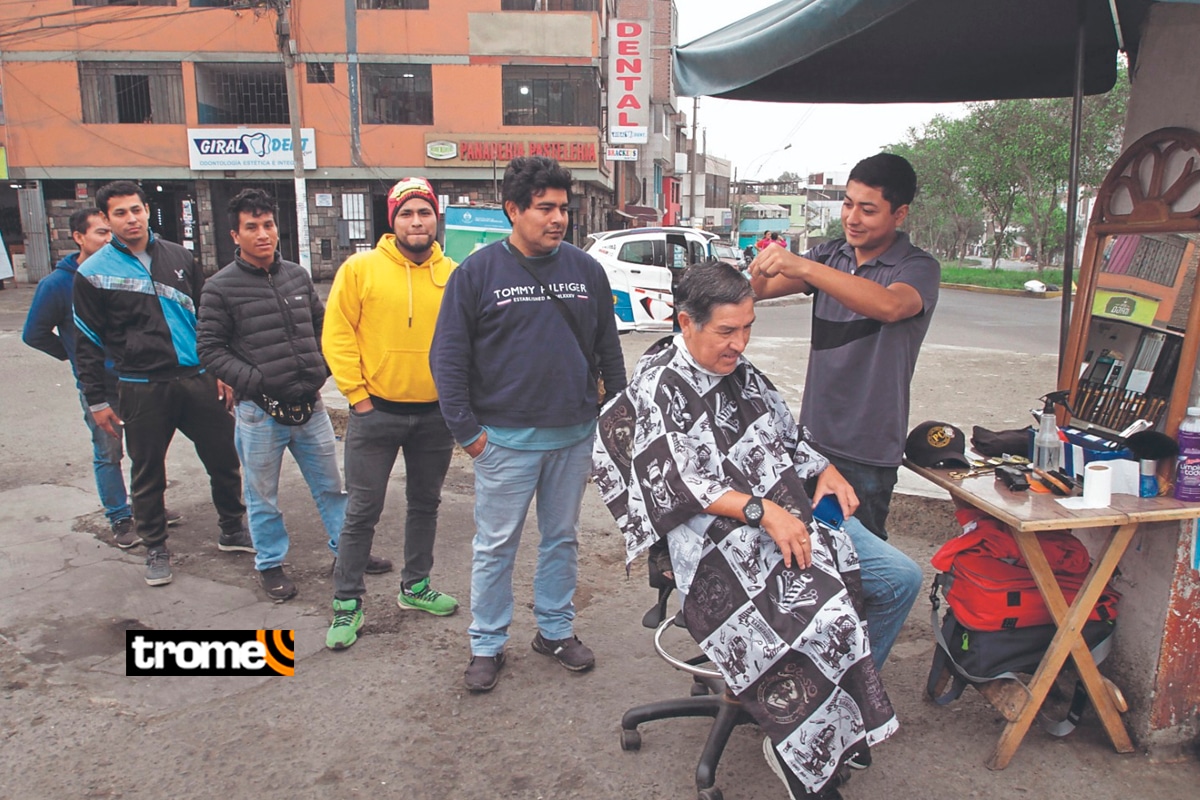 Barbero del pueblo. Foto: Alan Ramírez.