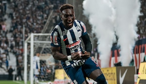 ¡De vuelta a La Victoria! Alianza Lima venció 3-1 al Alianza Atlético con otro doblete de Eryc Castillo
