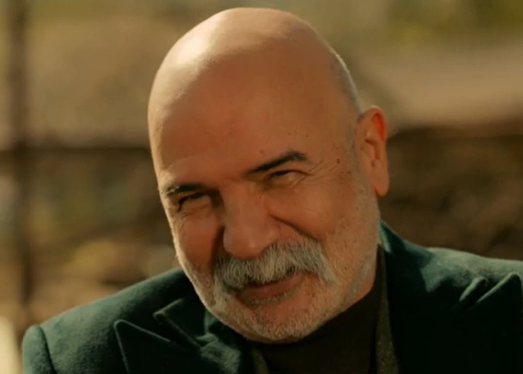 Çoluk se muestra muy amable con Sermin en su restaurante. (Foto: Tim & B Productions)