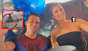 Christian Domínguez le lava los pies a Karla Tarazona en vacaciones: Se lucieron en las playas de Panamá