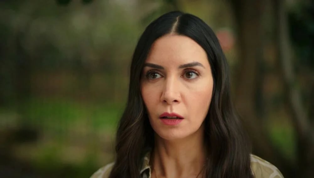 La actriz Ahu Yağtu como Suzan Manyasli en "Hermanos" (Foto: NGM Media)