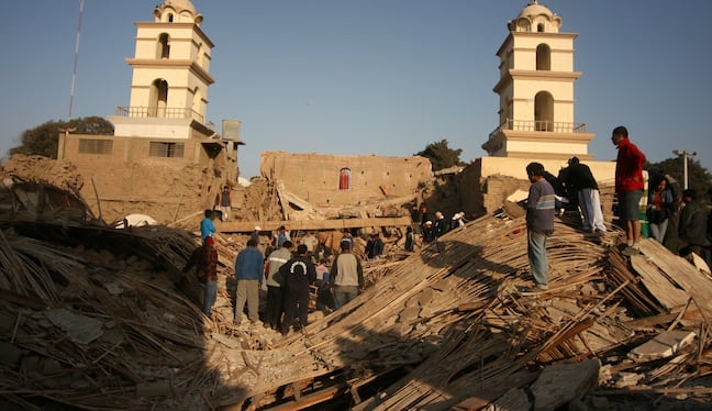 Sismo dejó en Ruinas la ciudad de Pisco en el 2007. (Foto Archivo histórico de El Comercio )