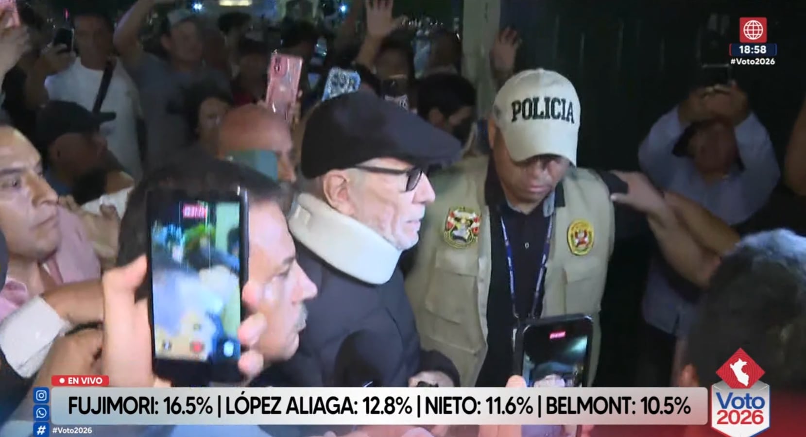 Ricardo Belmont reaparece con collarín tras el Flash Electoral.