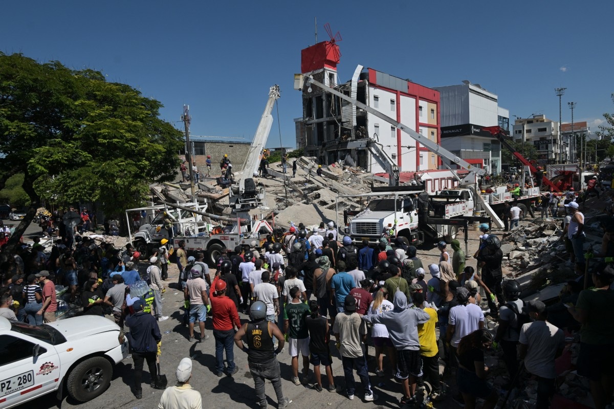 Devastación por sismo en Colombia. (JOAQUIN SARMIENTO / AFP)