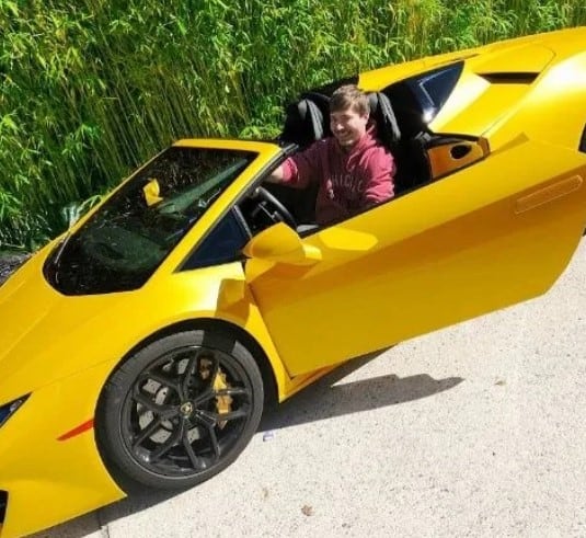 El auto italiano es de los más excéntricas (Foto: MrBeast / Instagram)
