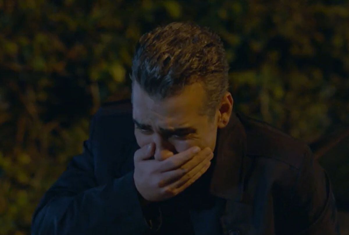 Volkan no puede creer lo que ven sus ojos y pensar que ha perdido a Asya (Foto: Med Yapim)