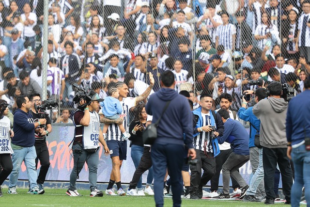 Paolo Guerrero es presentado en Alianza Lima. Fotos Jesús Saucedo/@photo.geg