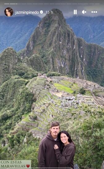 Jazmín Pinedo y su novio en Cusco. (Foto: @jazminpinedo).