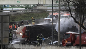 ¡Tragedia en Ciudad de México! Explosión de pipa de gas deja al menos 6 muertos, más de 90 heridos y decenas de vehículos calcinados