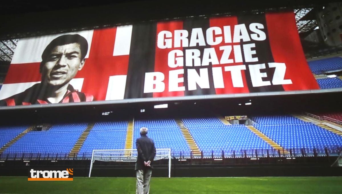En el 2016 AC Milan hizo un homenaje en vida al gran jugador peruano (Foto: @acmilan)