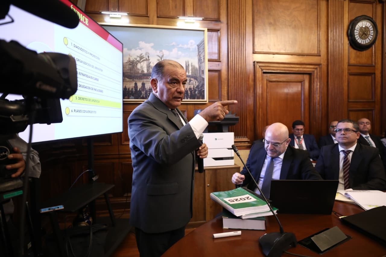 Ministro anunció que buscan concretar expulsión de venezolanos en barcos. (Fotos: Antonio Melgarejo/ @photo.gec)