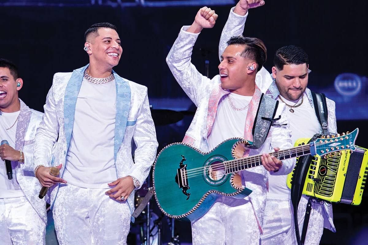 Los integrantes de Grupo Firme en un presentación musical. (Foto: Grupo Firme/ Instagram)