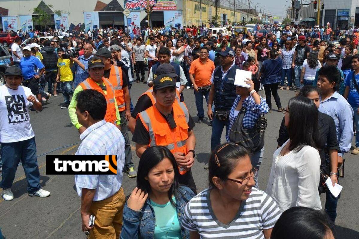 Reúnete con tu familia y prepara un plan familiar de emergencia: identifiquen los lugares más seguros de la casa. (Foto: Leandro Britto / @photo.gec)