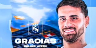 Felipe VIzeu recibe las gracias de parte del club cervecero (Foto: @SCristal)