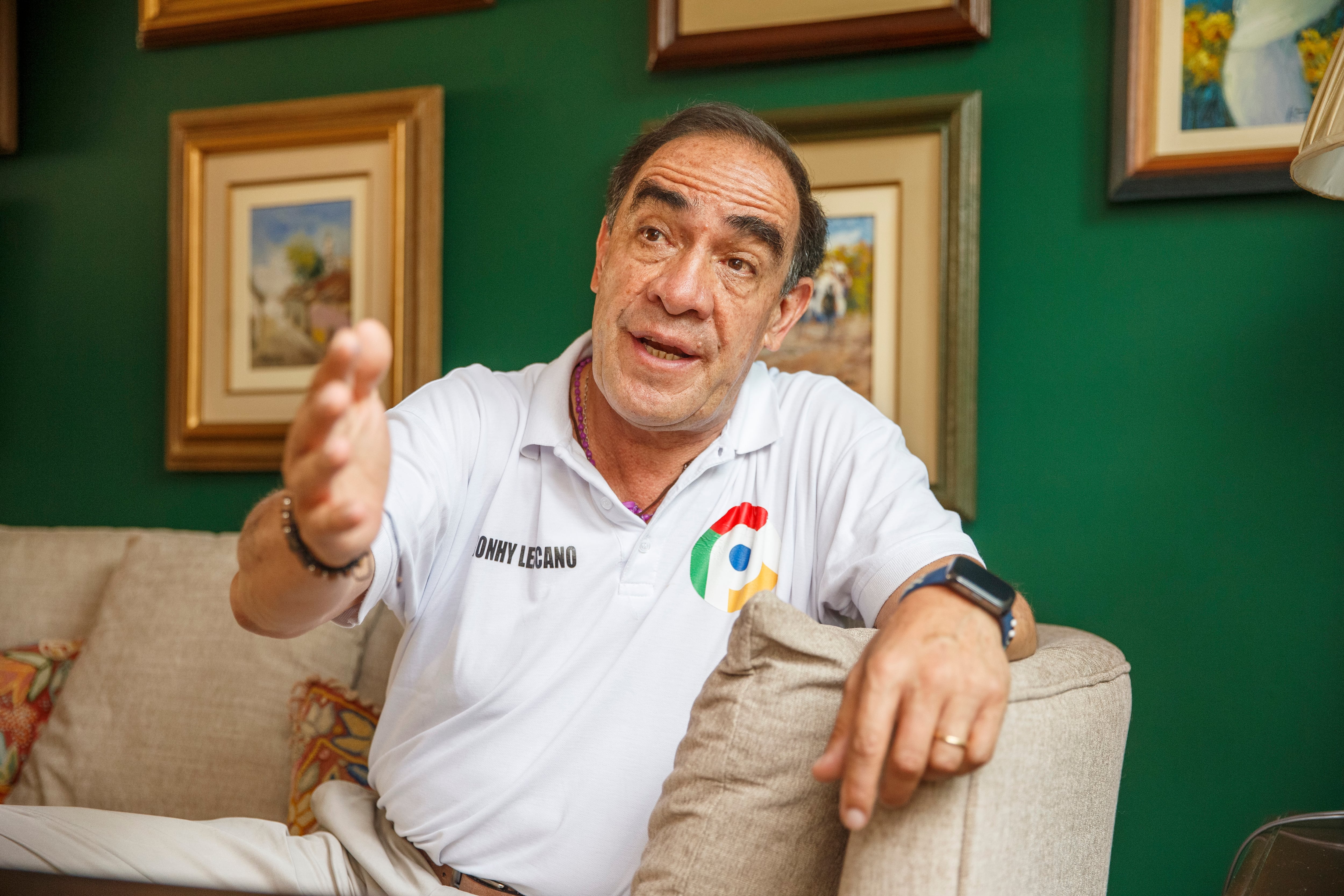 Candidato dice que Acuña debe responder a la justicia y no candidateando. (César Campos)