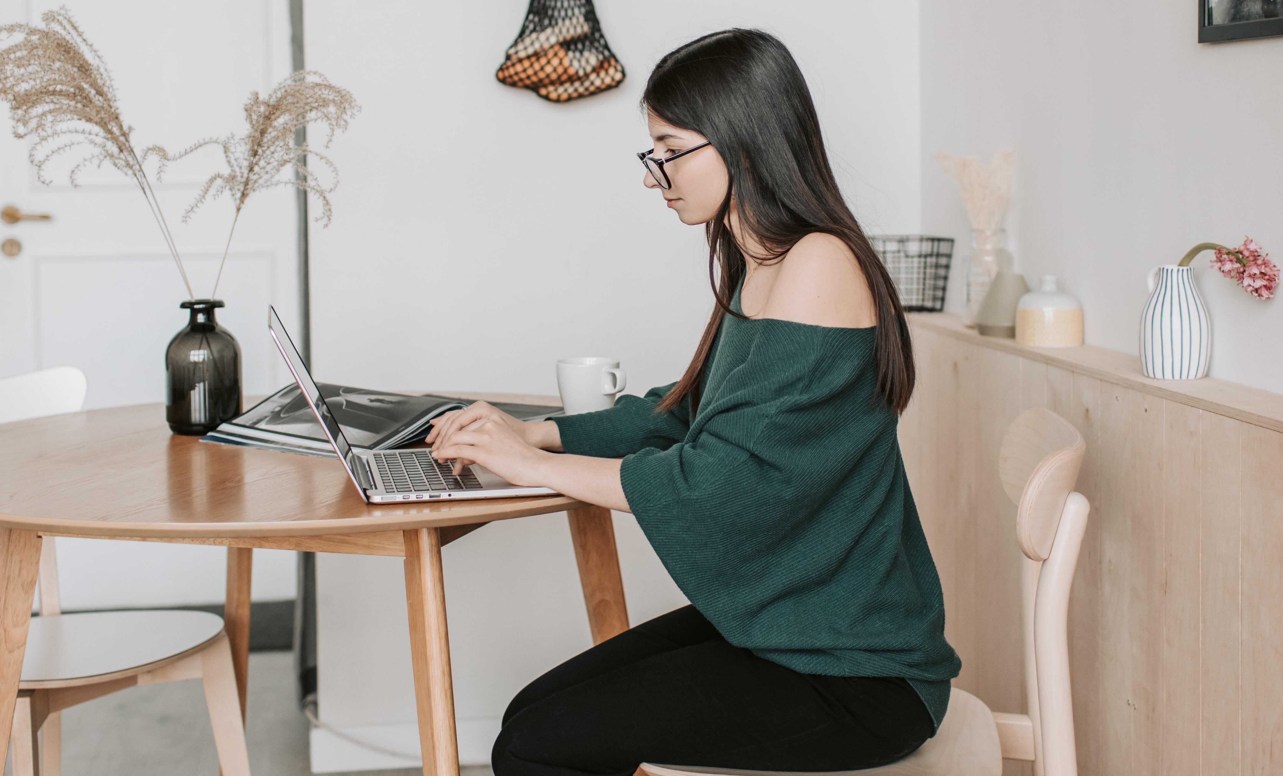El trabajador tiene derecho a la intimidad, privacidad e inviolabilidad de las comunicaciones y documentos privados del teletrabajador. (Foto: Pexel)