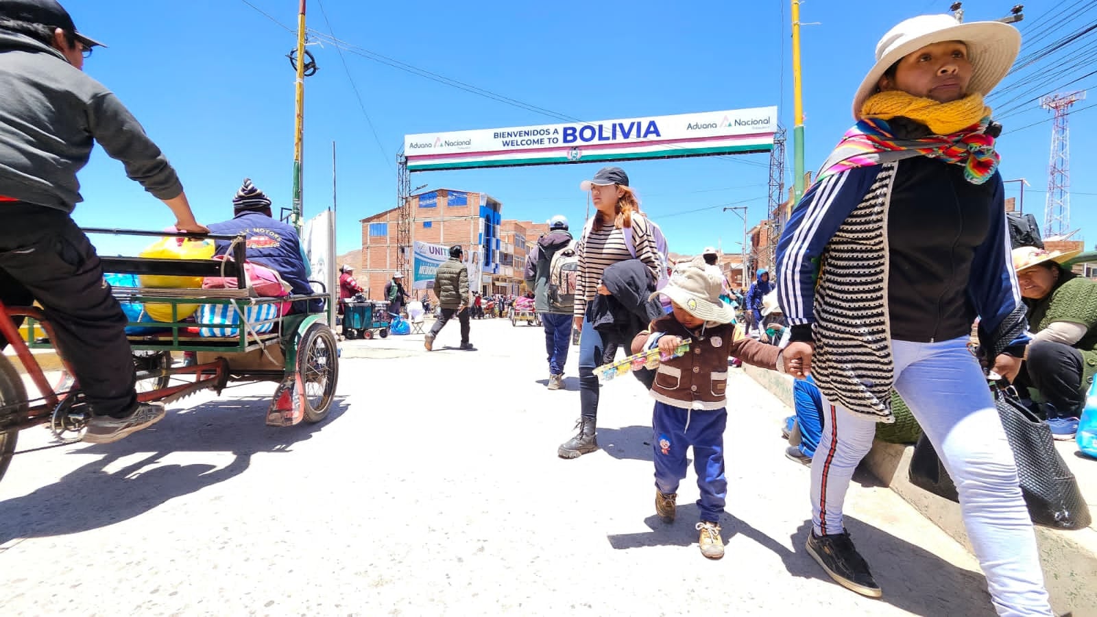 En la frontera con Bolivia es mínima la presencia policial y aduanera para realizar el control de todo lo que ingresa al país.