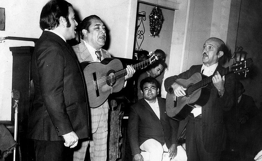 Óscar Avilés cuando formó parte del trío Los Morochucos. (Foto: Andina)