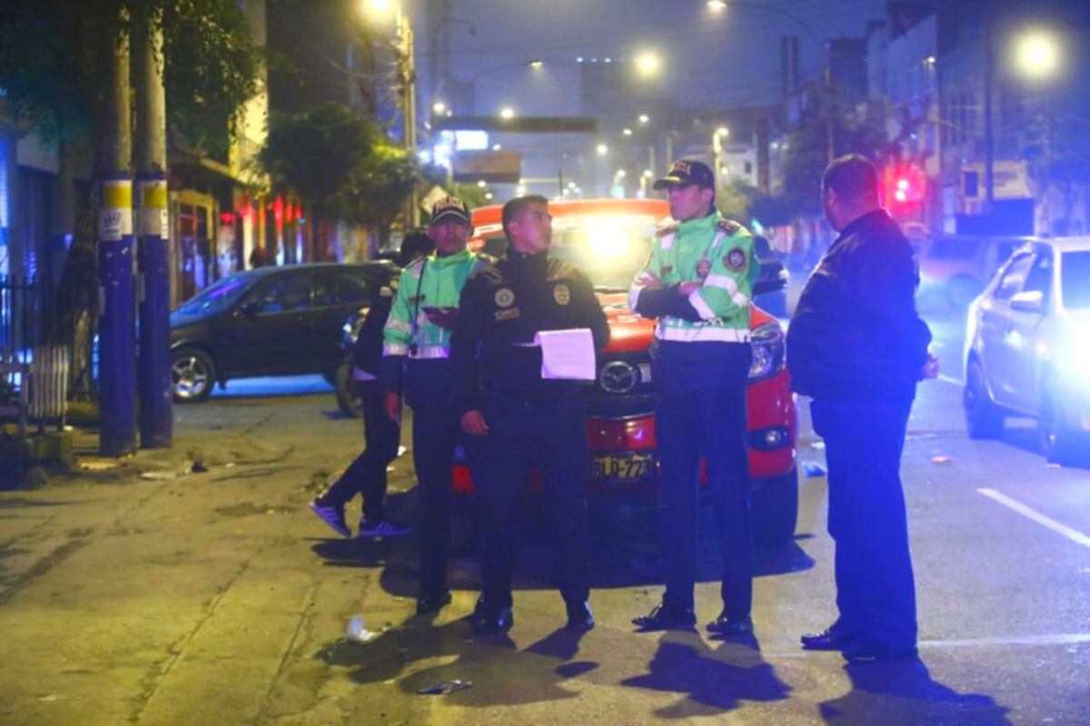 En ajuste de cuentas delincuentes le disparan a una mujer vendedora en la cuadra 10 de la avenida Venezuela en Breña. Fotos: @photo.gec