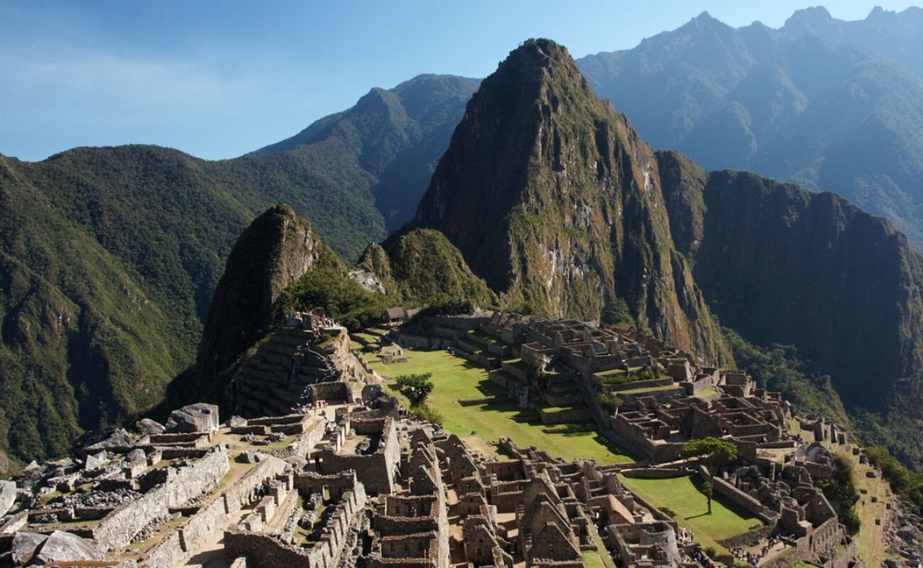 Cusco - Machu Picchu. Desde Cusco, dirígete hacia la ciudadela inca de Machu Picchu, uno de los lugares más emblemáticos y misteriosos del mundo. (Foto: National Geographic)