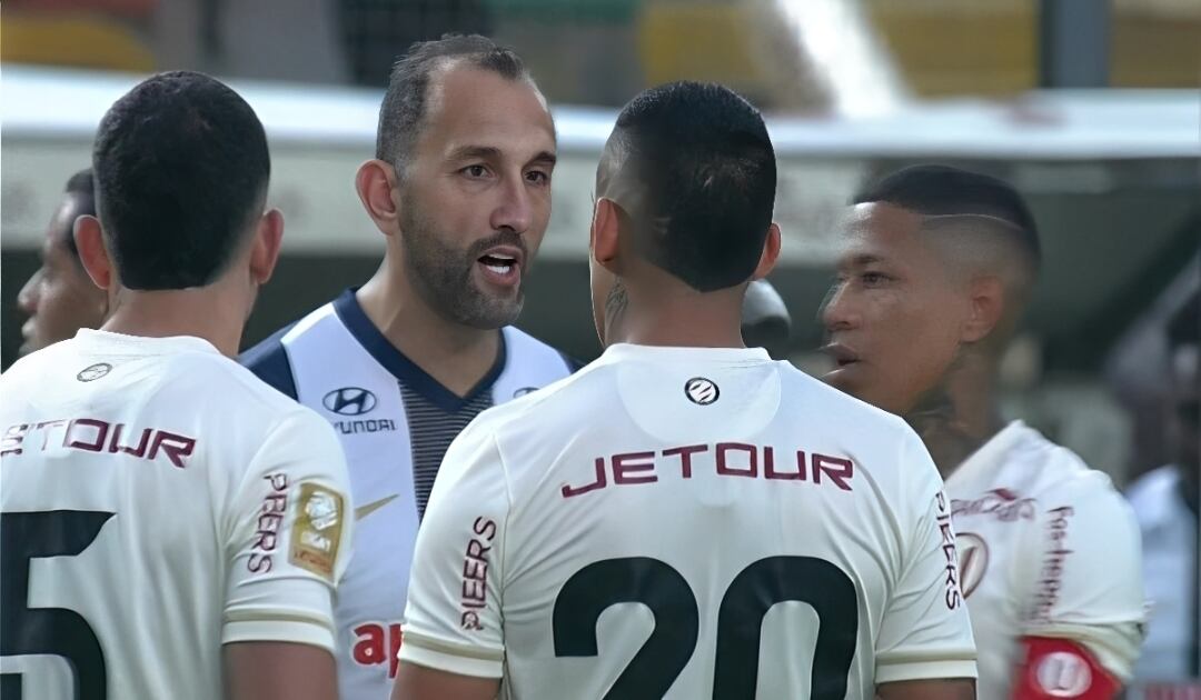 Hernán Barcos habló sobre la discusión con Alex Valera. (Captura: GOLPERU)