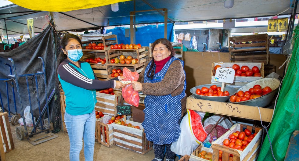 ‘Catalinita del Centro’ es una mujer muy trabajadora. Labora los siete días de la semana. (Foto: GEC / Allengino Quintana)