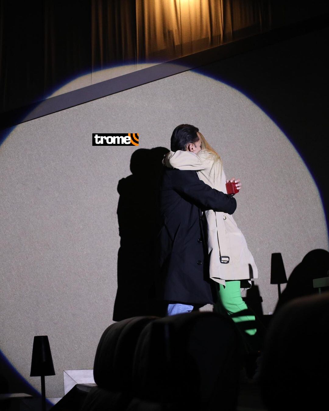 Brunella Horna y Richard Acuña se comprometieron.