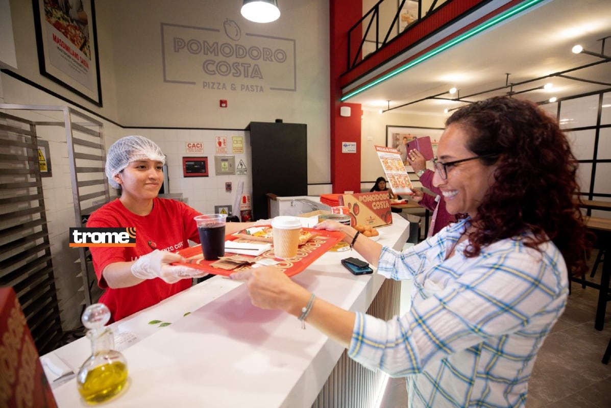 Nueva marca Pomodoro Costa tiene primer local de formato grande y junto a tienda Renzo Costa. (Entrevista: Isabel Medina / Foto: Britanie Arroyo / Trome).
