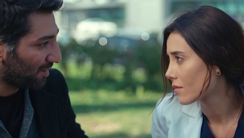 Aras, dispuesto a todo por Asya (Foto: Med Yapim)