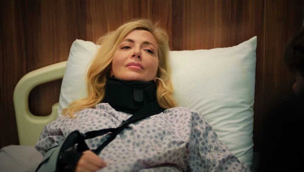 Nebahat se recupera en la telenovela turca "Hermanos" (Foto: NG Medya)