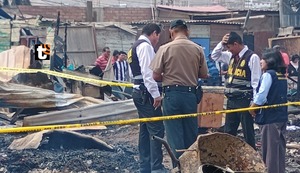 Devastador INCENDIO deja al menos un menor muerto en Ancón: Ocho viviendas fueron consumidas por el fuego
