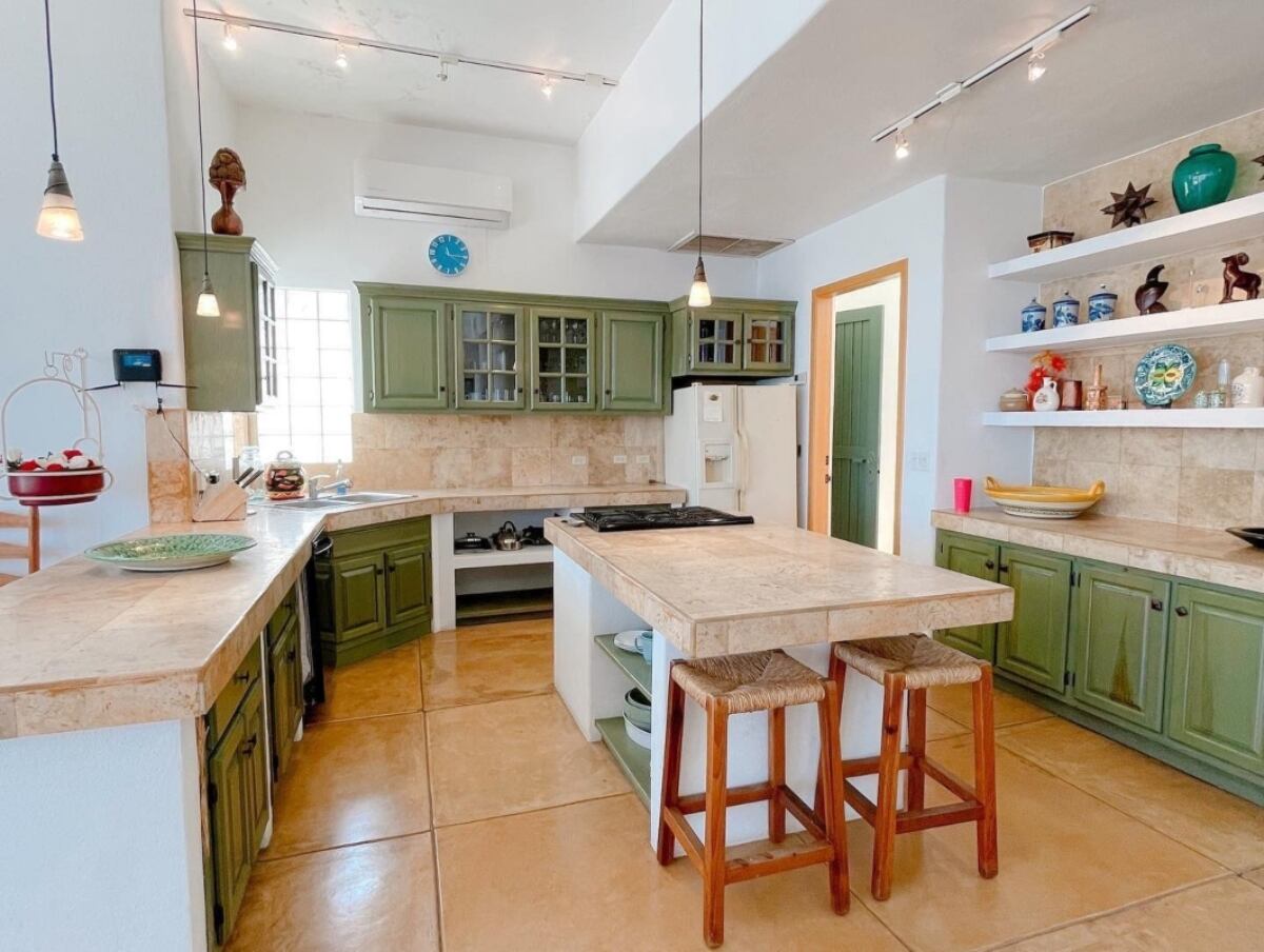 La cocina de la casa de descanso del “Divo de Juárez” (Foto: KW Mexico)