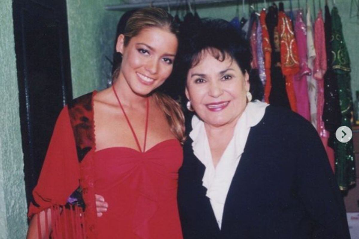 La actriz agradece a Dios por haber puesto a Carmen Salinas en su camino (Foto: Adriana Fonseca / Instagram)