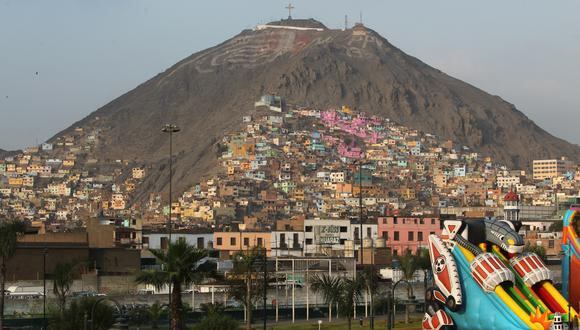 Su nombre data del año 1535. Forma parte de los cerros aislados de la cordillera de los Andes. Era considerado apu del valle del Rímac por los incas. La cruz que lo corona fue instalada el 23 de diciembre de 1928 (Foto: El Comercio)