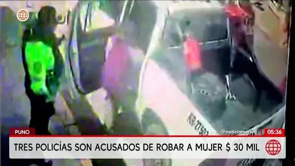 Acusan a tres policías de robar 30 mil dólares a mujer. Foto: América Noticias