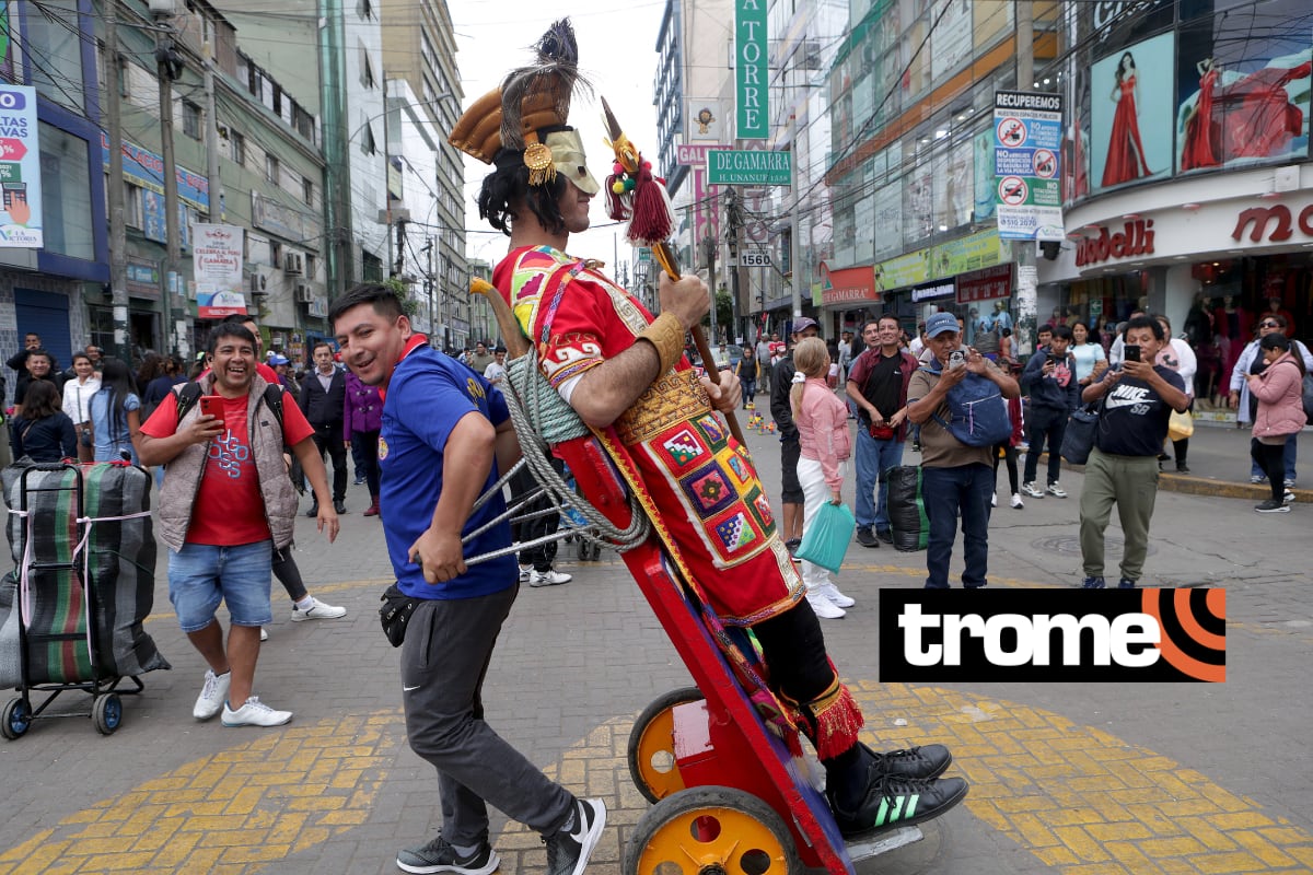 Extranjero mide 2.30 centímetros e interpreta al superhéroe 'Inkaman'