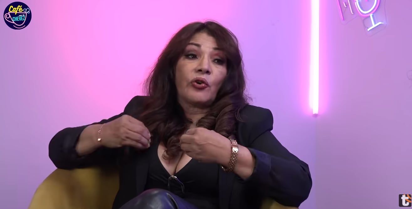 Rosa Cabrera en el Café con la Chevez.